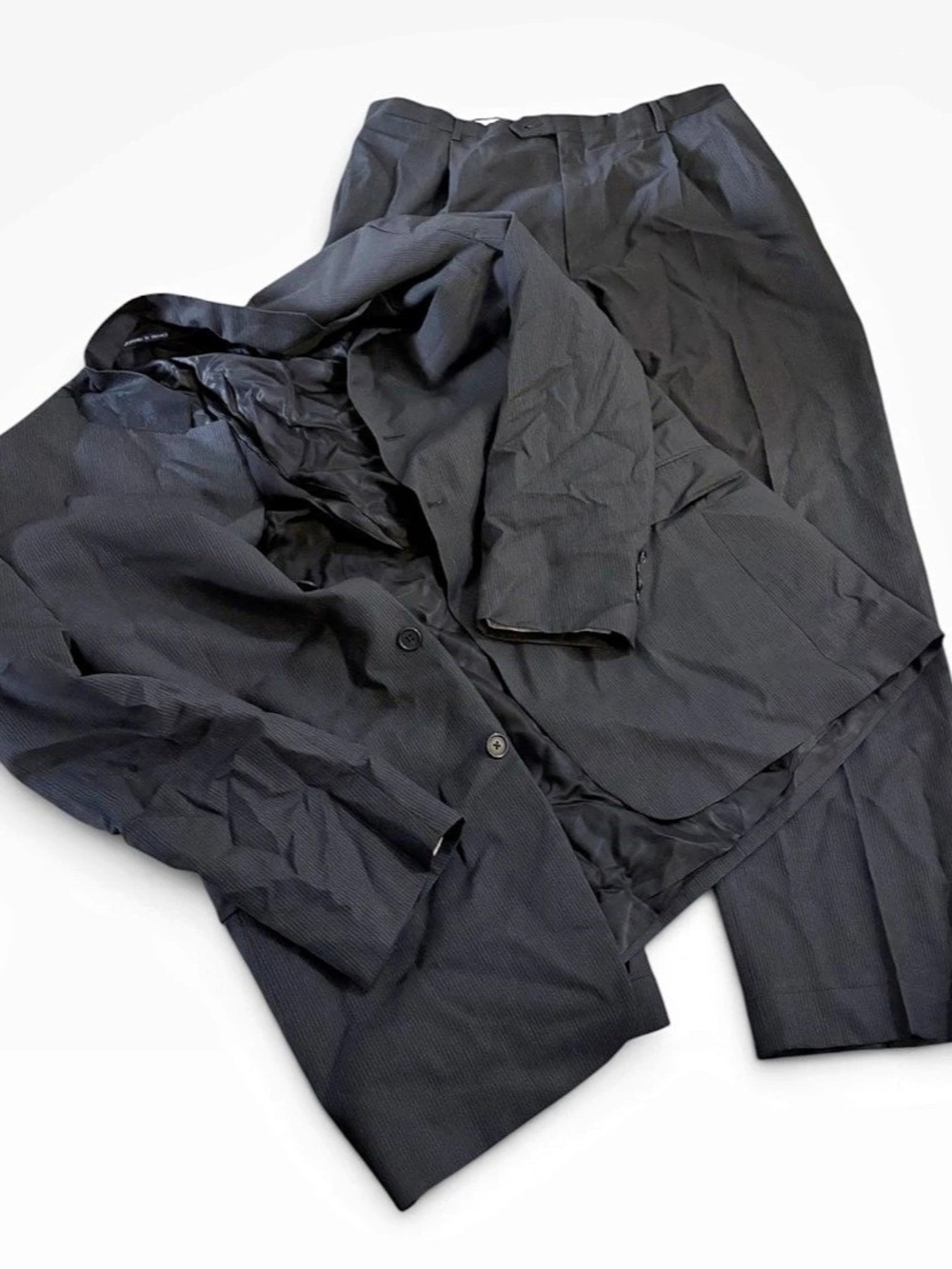 Daniel Cremieux Collection Men's Black Striped Suit 44L